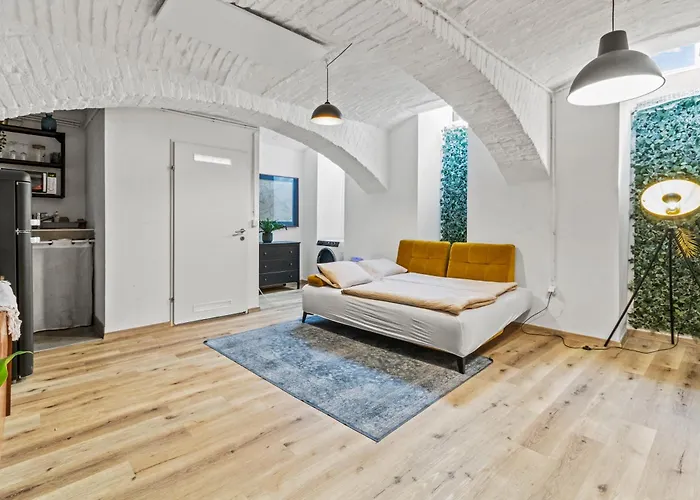 5 Minutes To S-bahn Rennweg I Souterrain Trendy Loft * Bécs